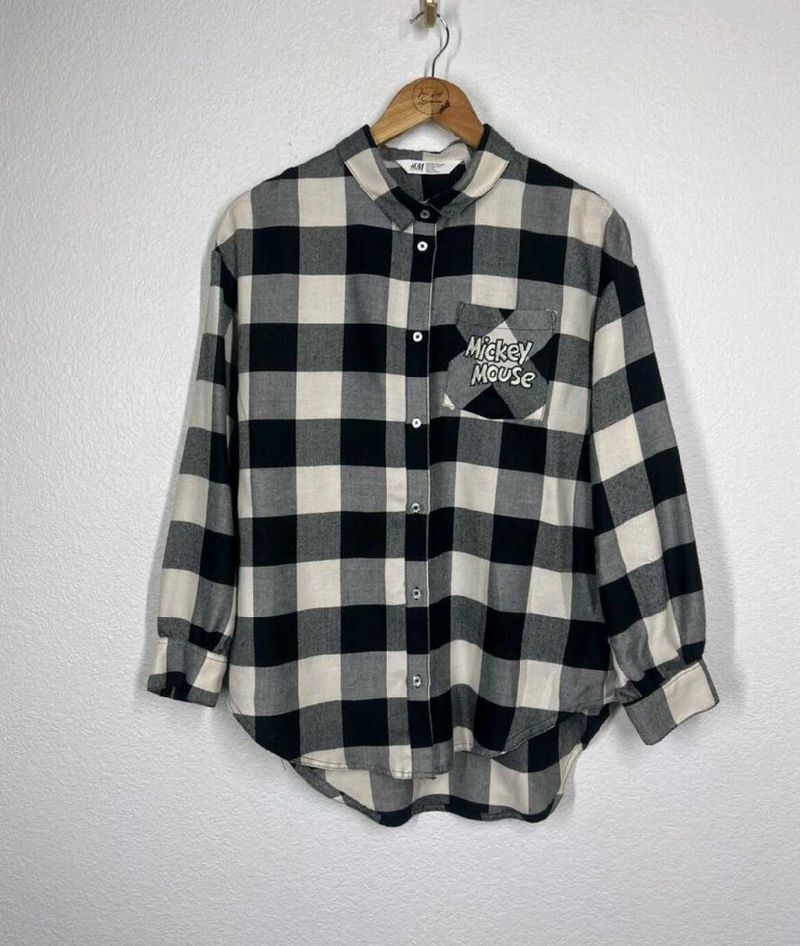 H&amp;M Mickey Mouse Plaid Shirt 🎱✨