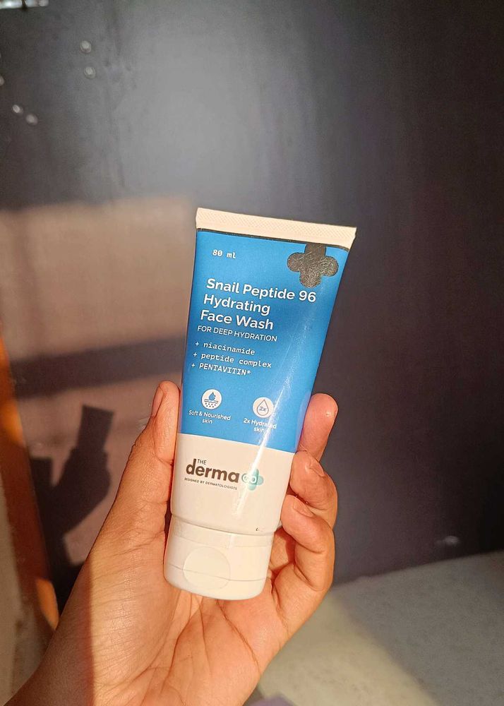 The derma Co Snail. Peptide 69 Hydrating Face Wash