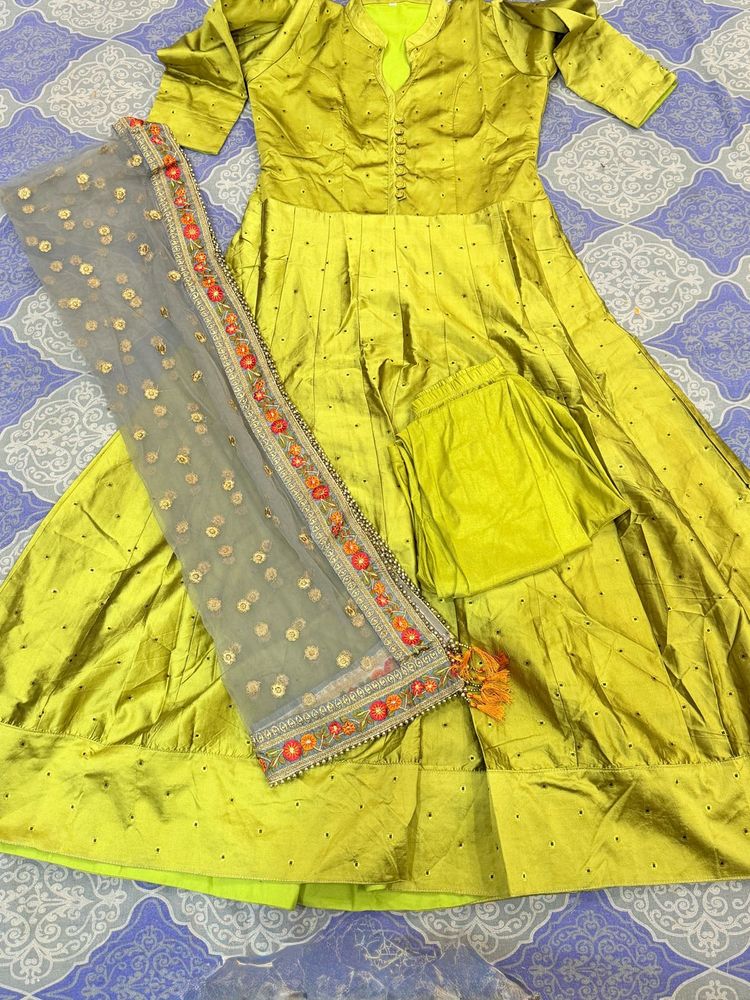 Gown