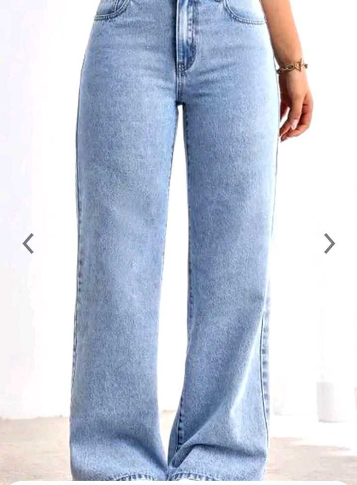Wide Leg Light Wash Jeans