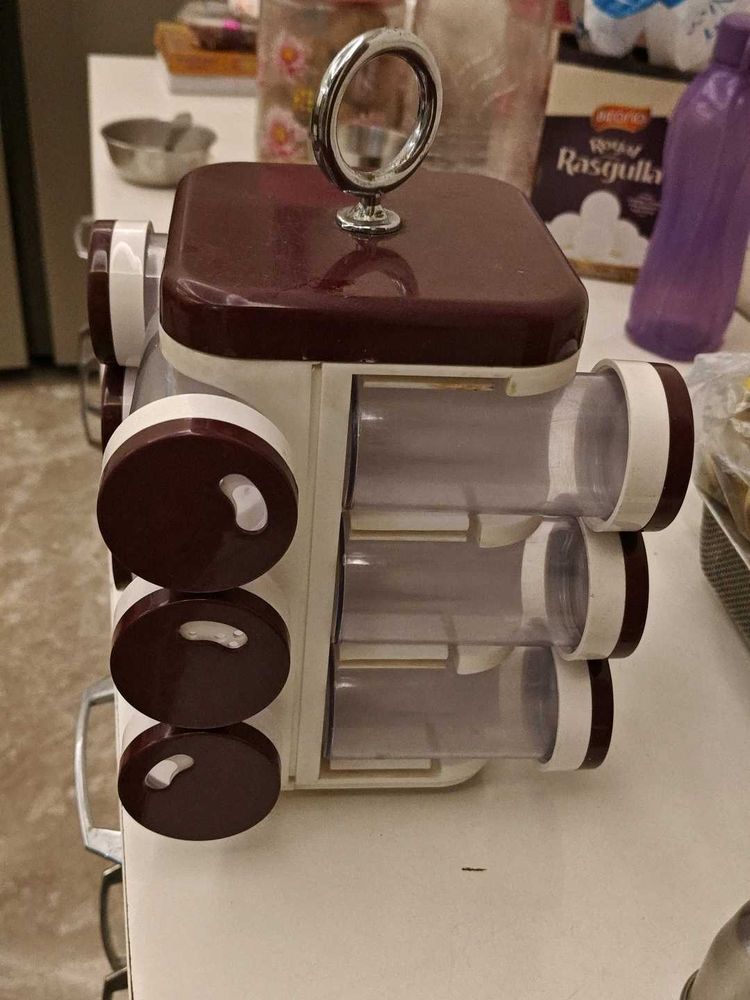 Rotating Masala Keeper