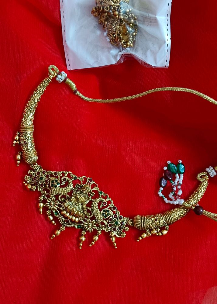 Lakshmi Choker