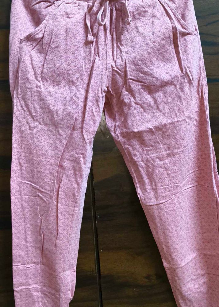 Trouser. Pink Colour