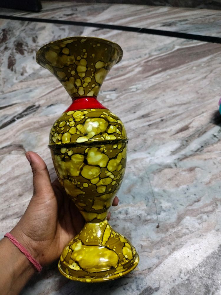 Flower Pot One  150 And Combo Of  Two 200 Rs