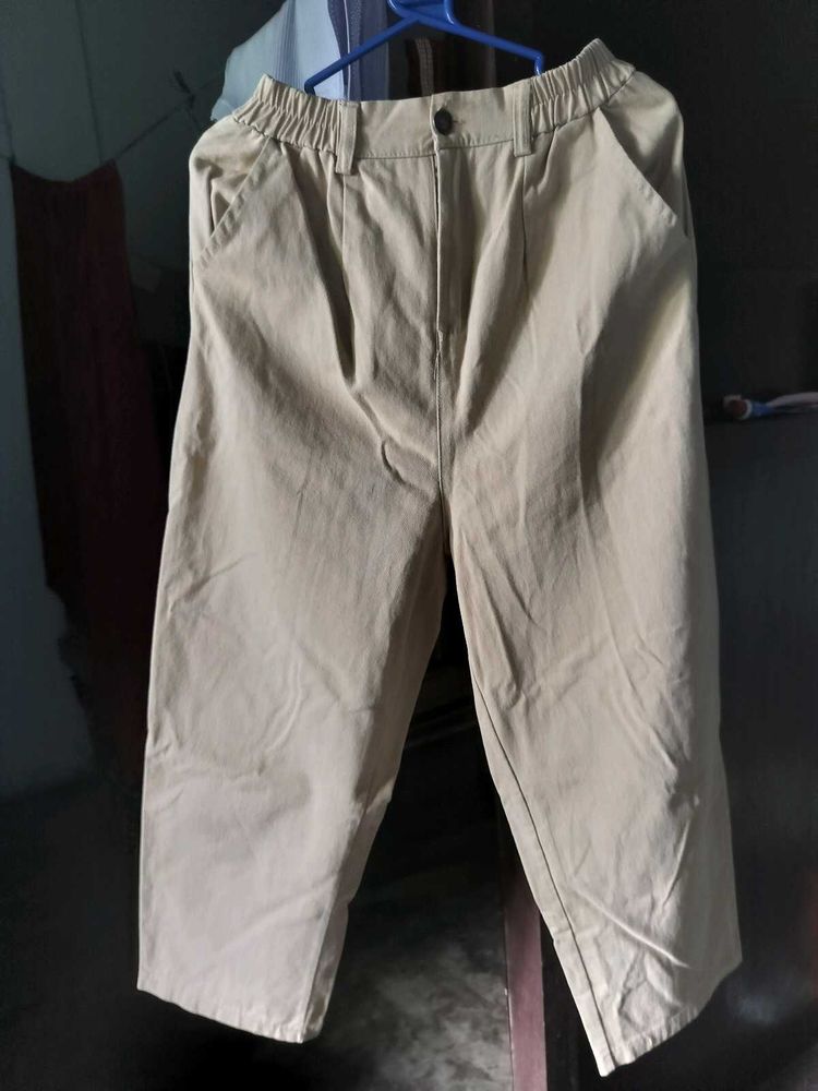 Khaki Cropped Trousers