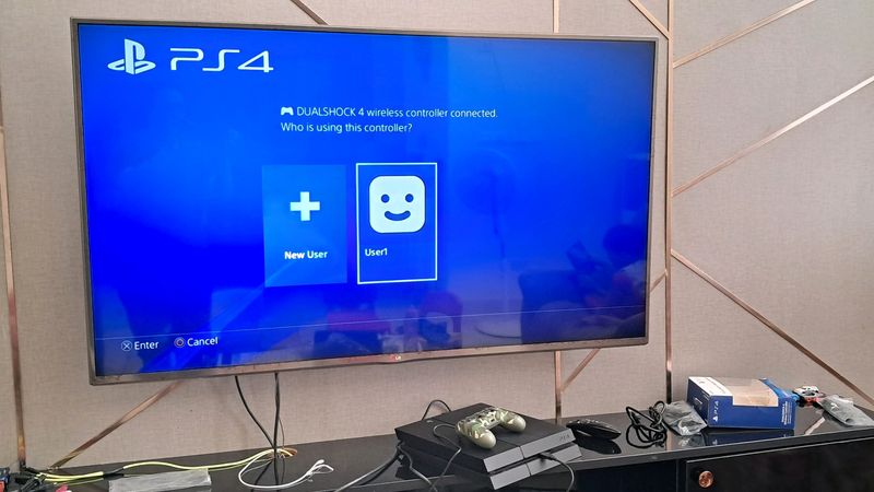 Sony PS4 Plat STATION 4