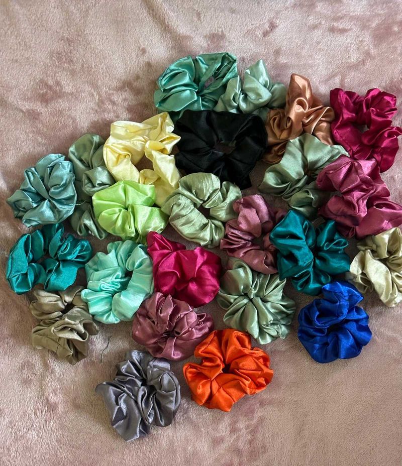 Colorful Scrunchie Set