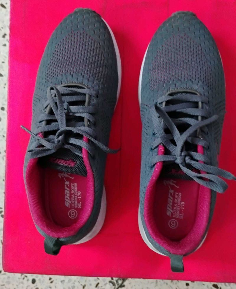 Sparx Women Walking Shoes - UK6