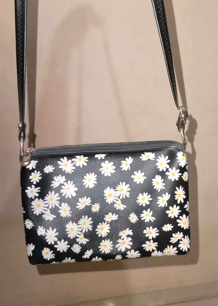 Daisy Print Crossbody Bag