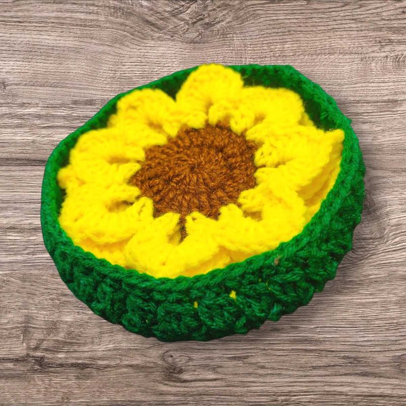 Crochet Sunflower Coaster With Basket.