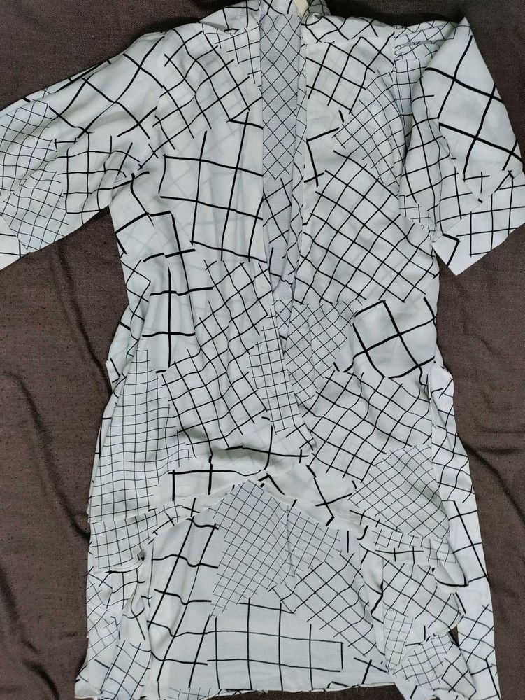 Geometric Print Shrug