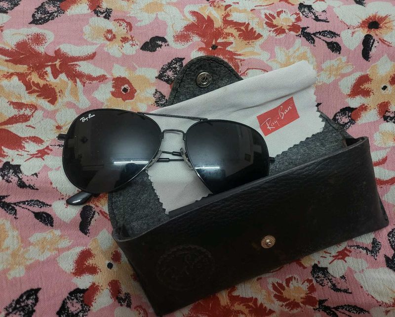 Ray-Ban Aviator Sunglasses