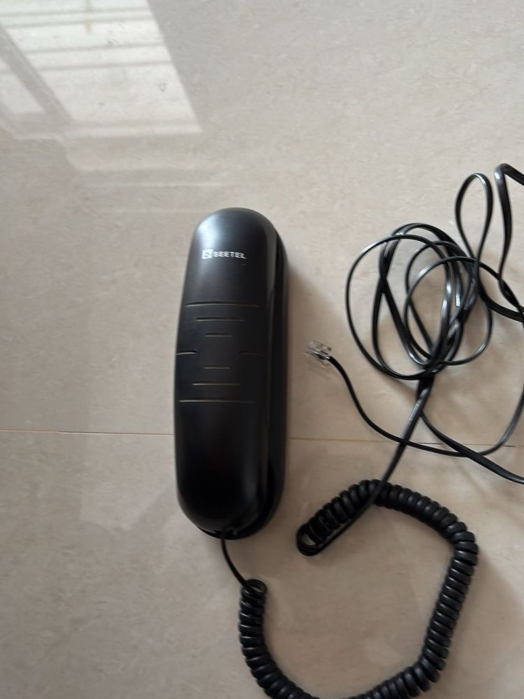 Beetel B26 Corded Phone wall mountable