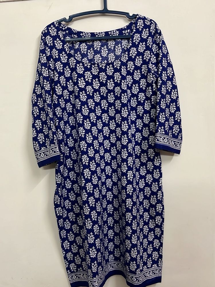 Blue &amp; White Floral Kurta