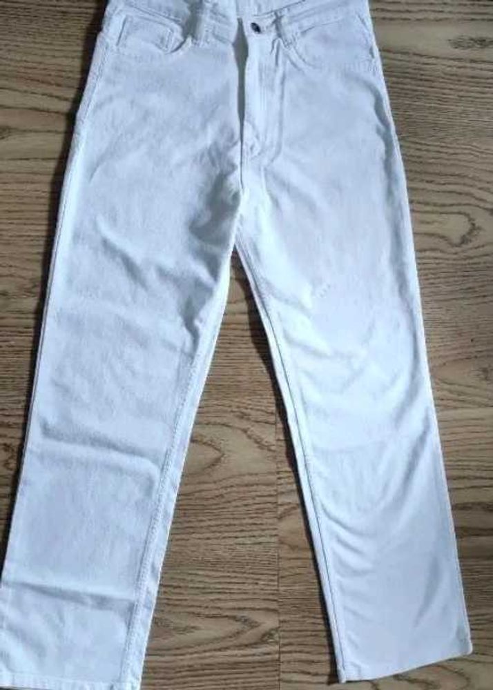 white denim jeans Straight Type