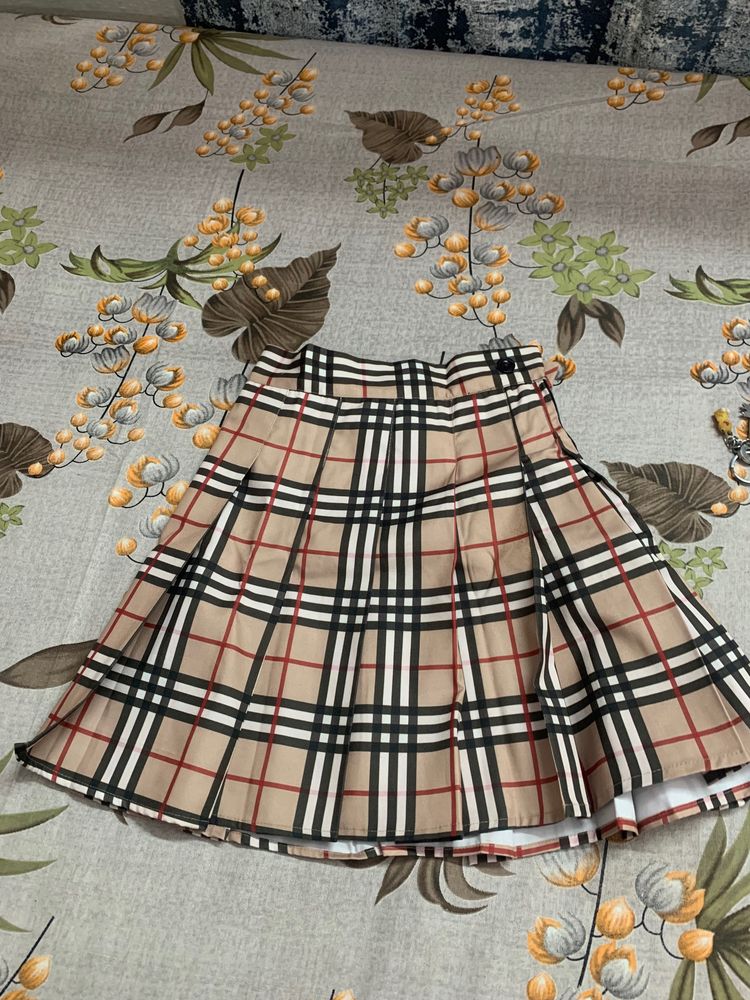 short check skirt