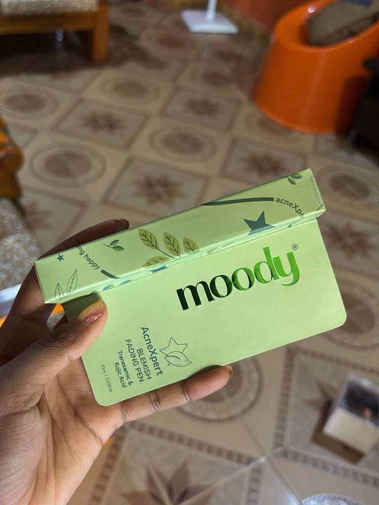 Moody Blemish Fading Pen