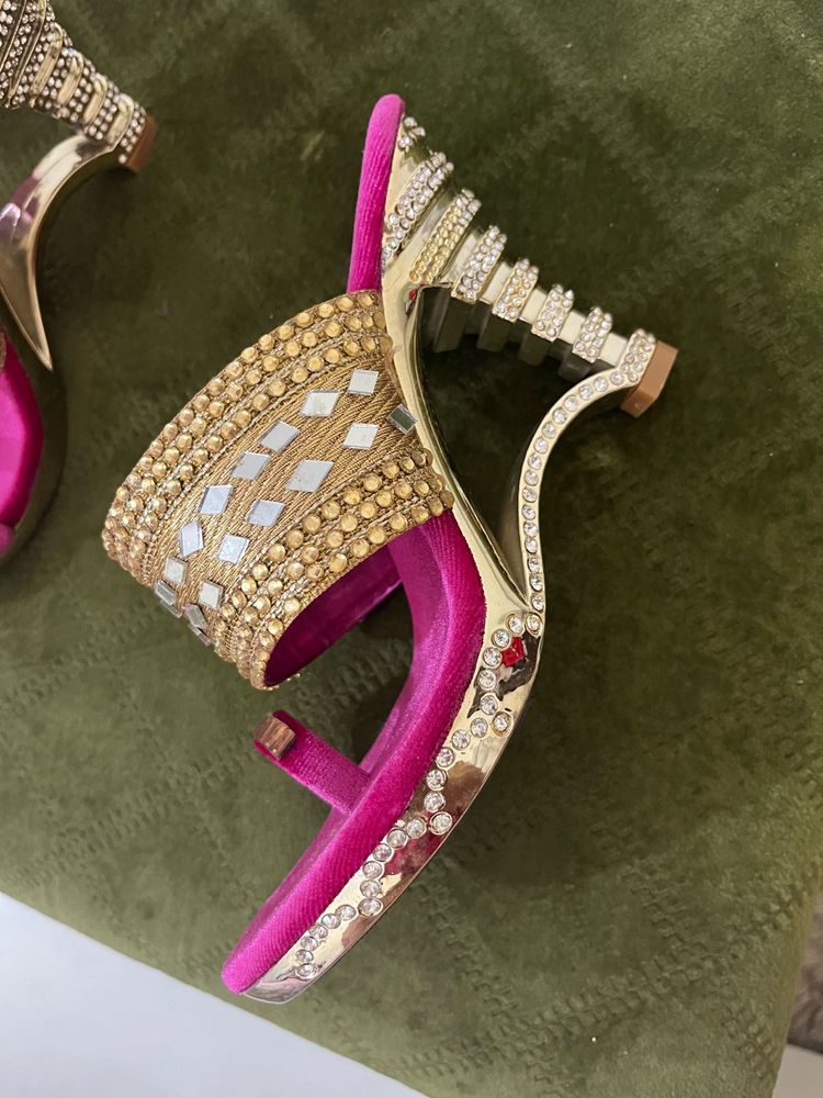 New Pink &amp; Gold Embellished Heels With Sticker