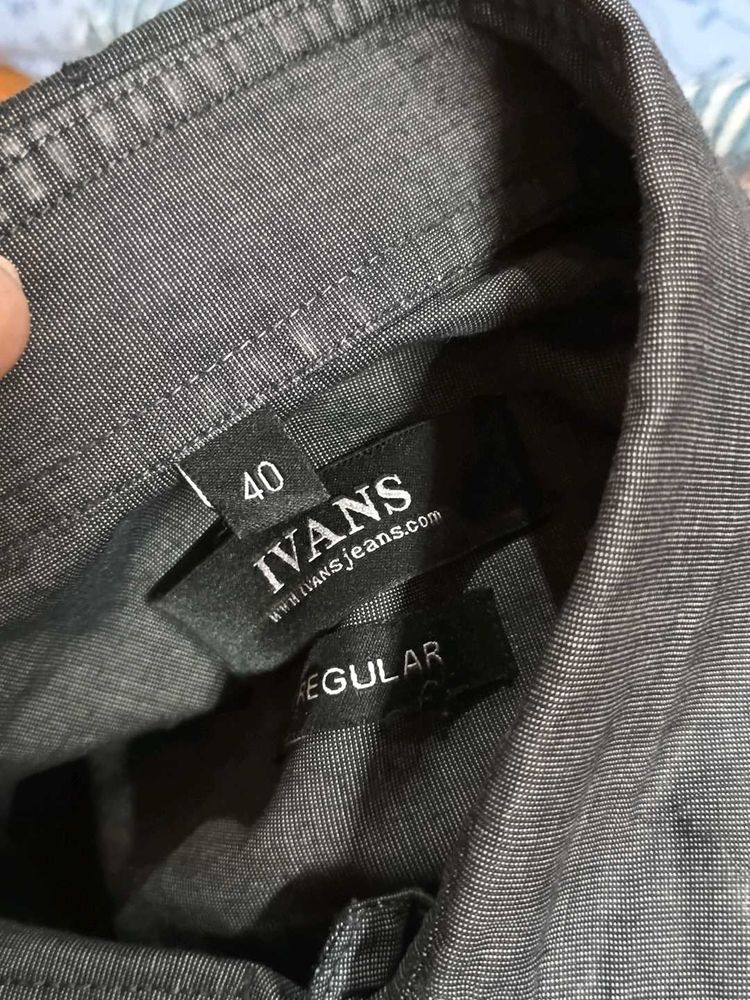 IVANS Regular Fit Button-Down Shirt