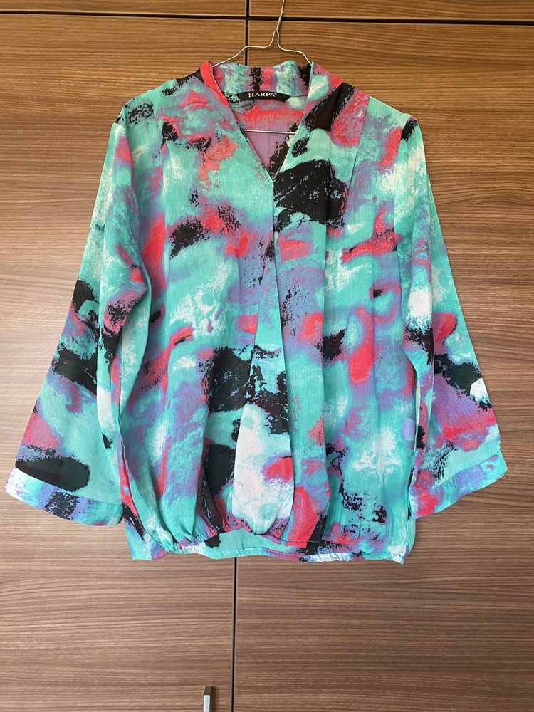 A Versatile Top That Goes With Any Bottom