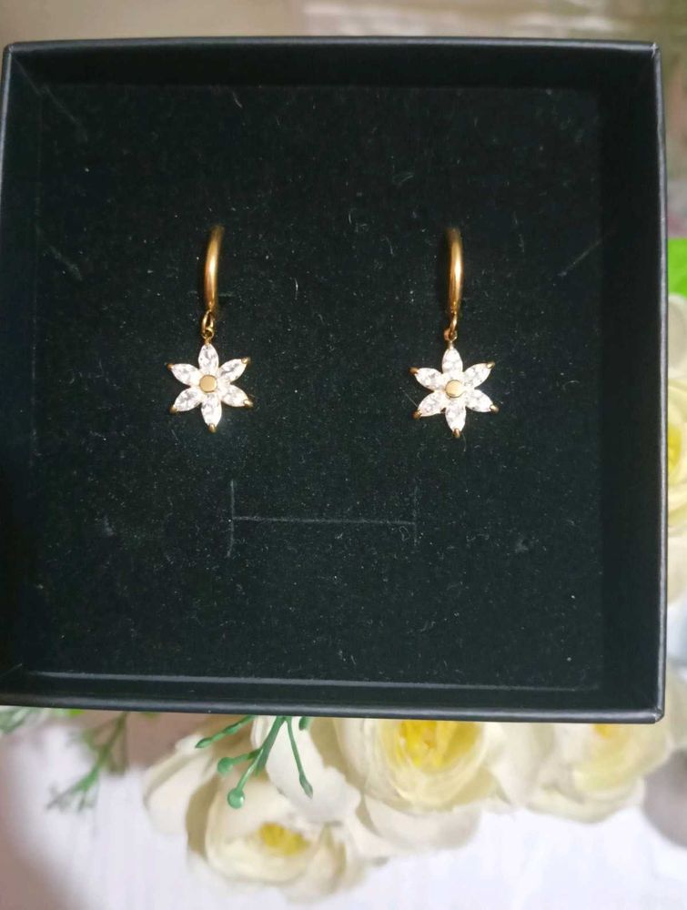 Floral Drop Earrings