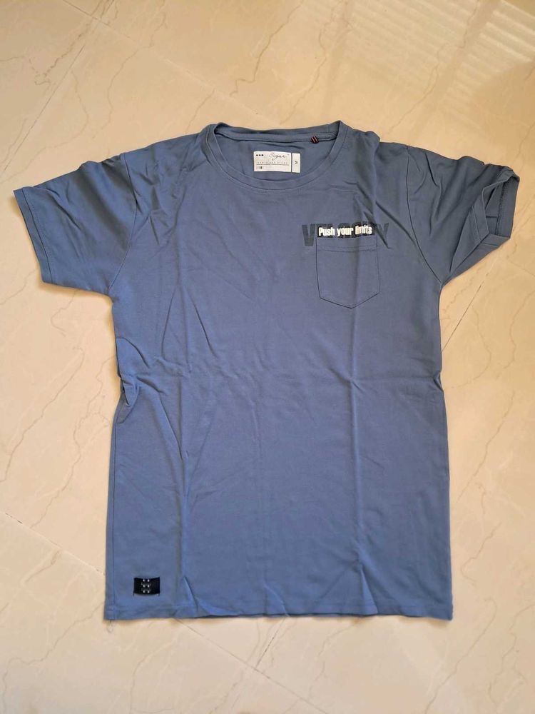 Men&#39;s Blue Strechable Tshirt