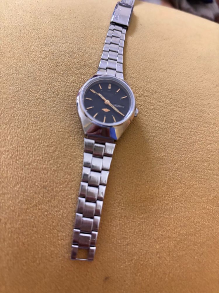 Vintage Citizen OG  Watch With Automated Date