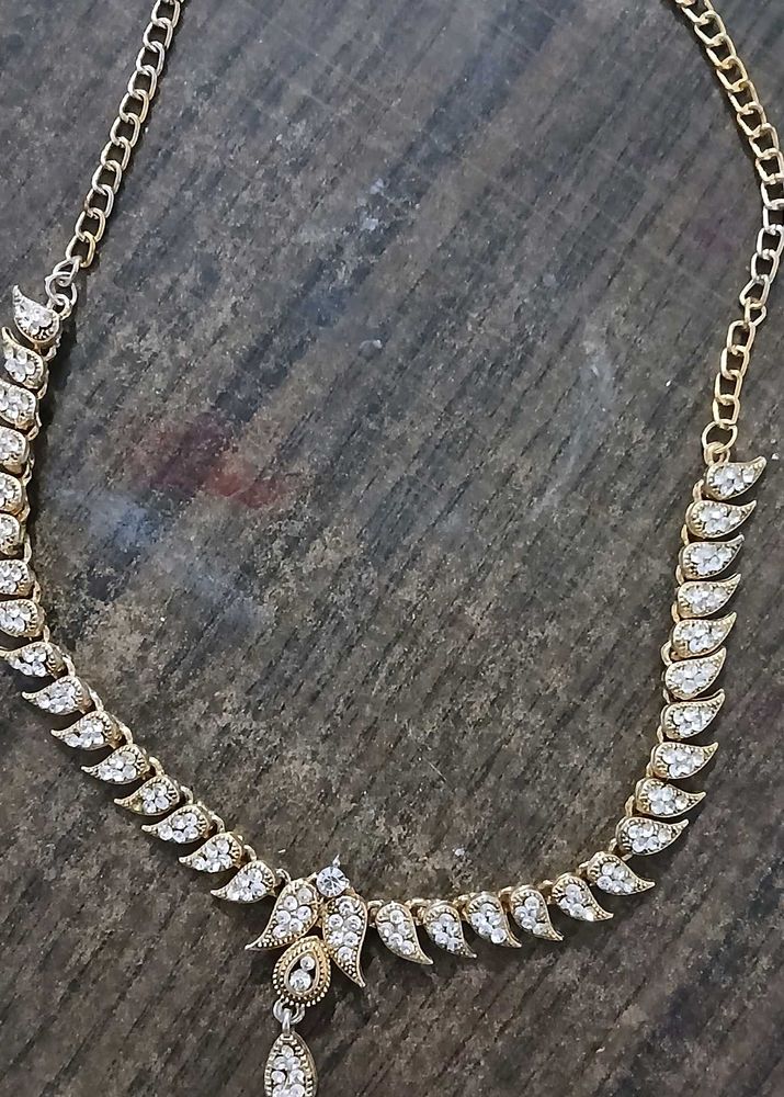 Sparkling Necklace