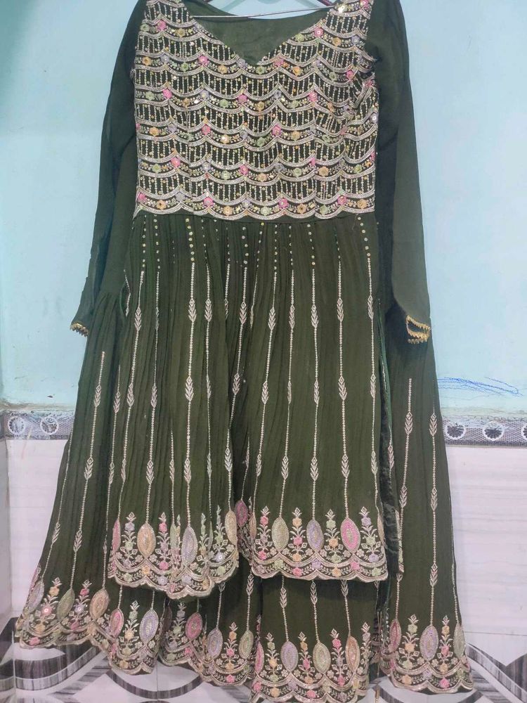 Green Embroidered Kurta Set