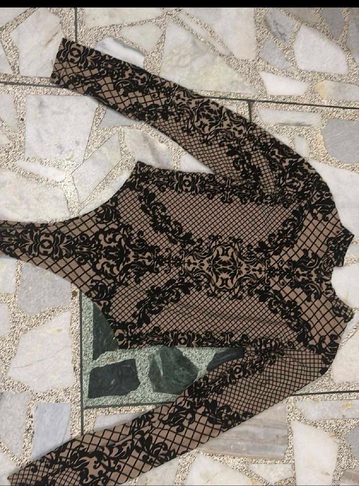 Elegant Patterned Top