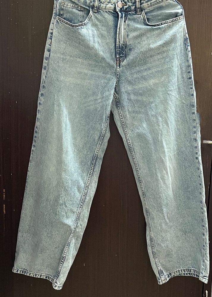 Wide Leg Light Wash Jeans