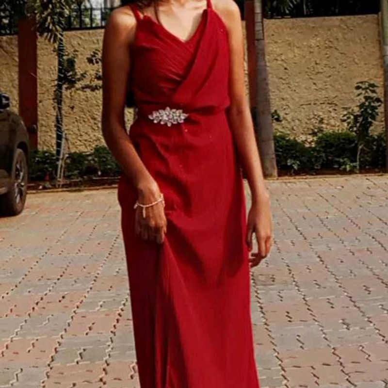 Elegant Red Maxi Dress with padding inside
