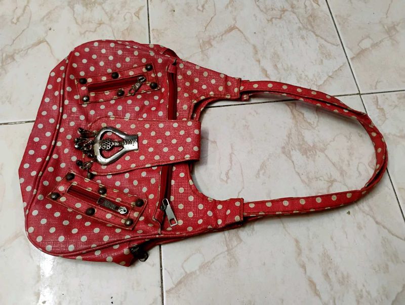 Cute Hand Bag With Freebie