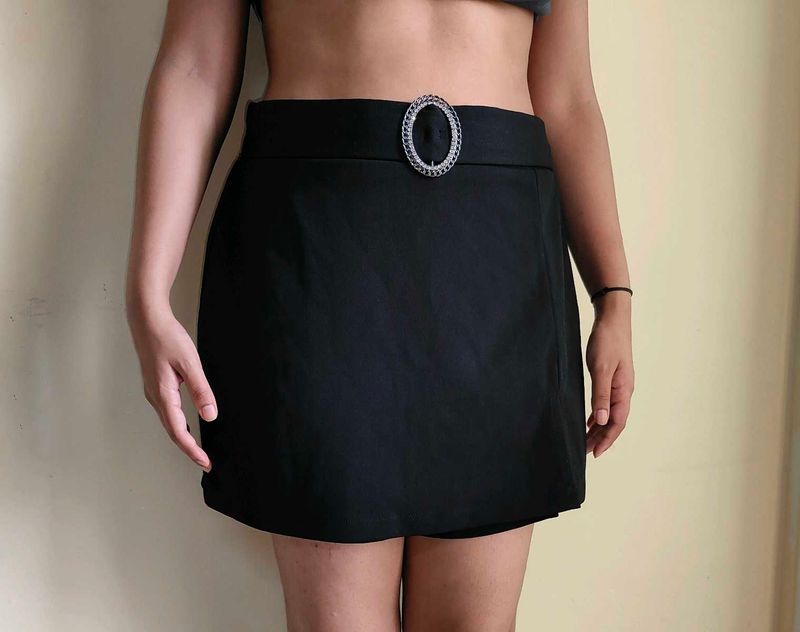 Chic Black Mini Skort