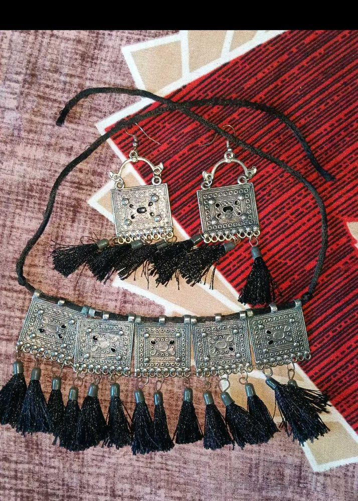 Combo Of 4set Statement Choker &amp; Earring Set