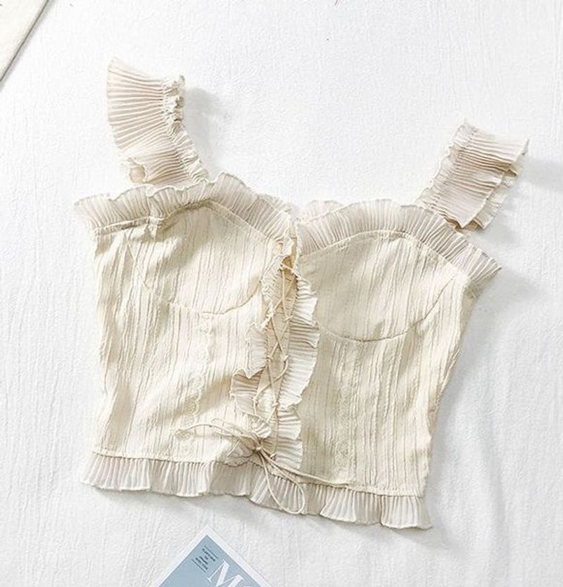 PINTERESTY RUFFLE TOP