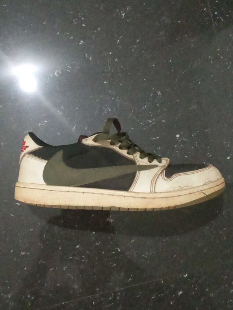 Nike Air Travisscott olive green edition