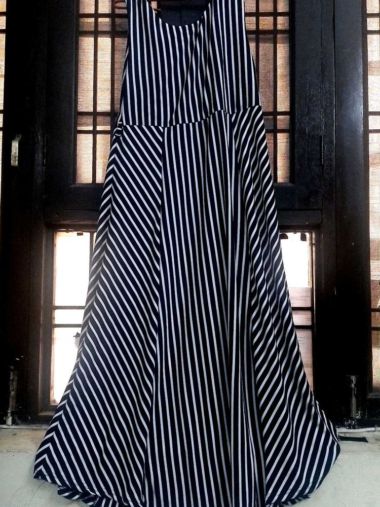 Striped Dress And Lipstick Combo