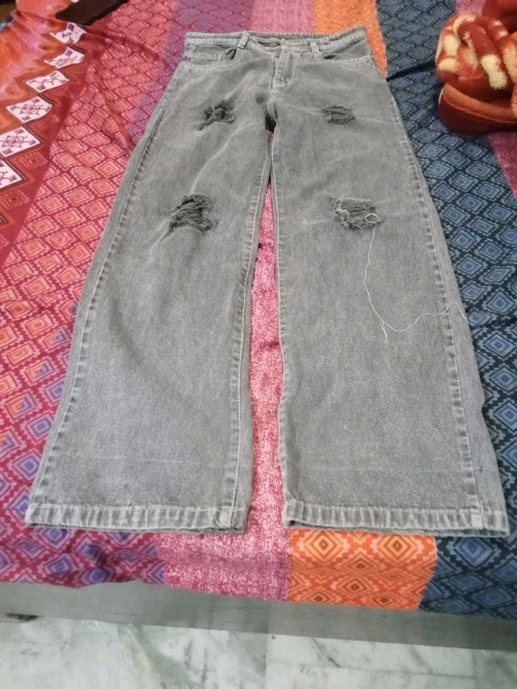 Ripped Wide Leg Jeans