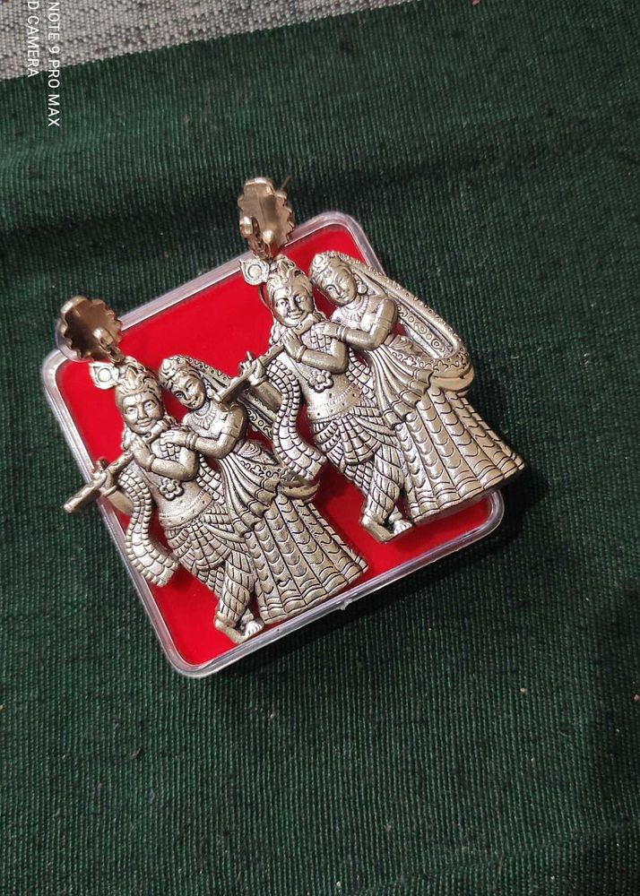 Radhakrishna Earings Light Weight.