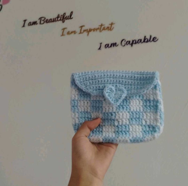 Crochet ghigham pouch