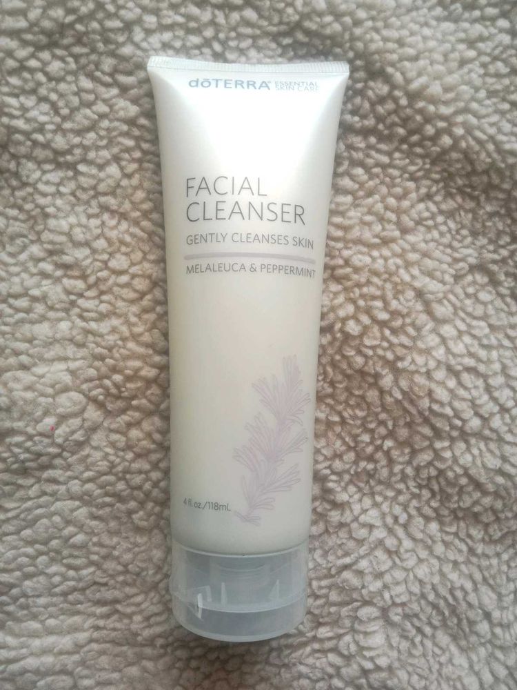 doTERRA Facial Cleanser – Melaleuca &amp; Peppermint