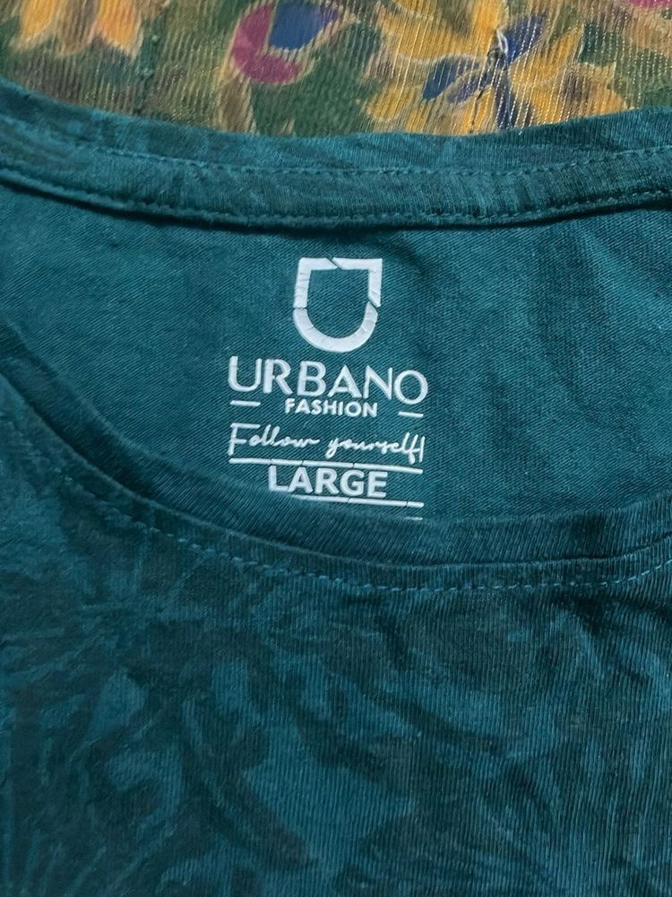 Urbano Fashion Tee - Large