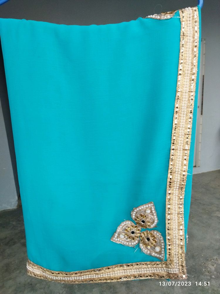 Plain Saree With Pearl Golden Border