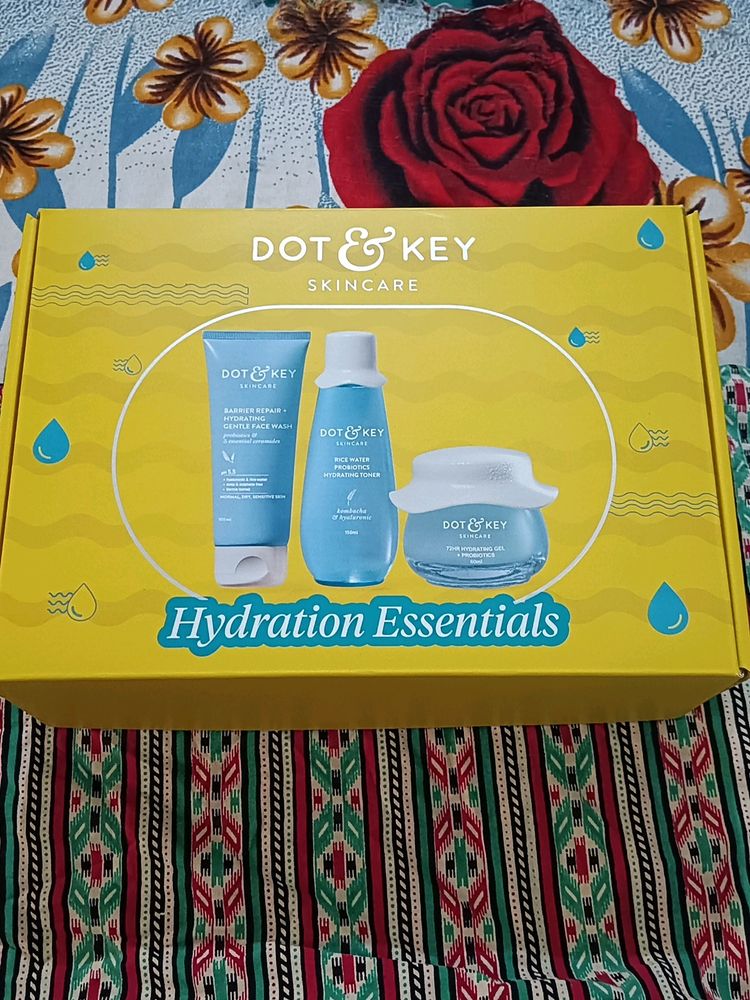 Dot &amp; Key Hydration Essentials
