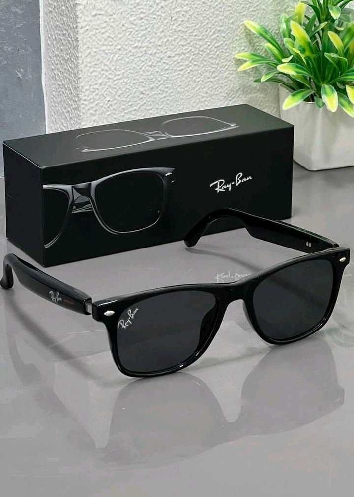 Ray-Ban Black Wayfarer Meta edition Sunglasses