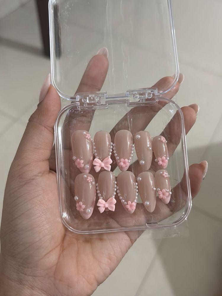 Pink Bow Press-On Nails
