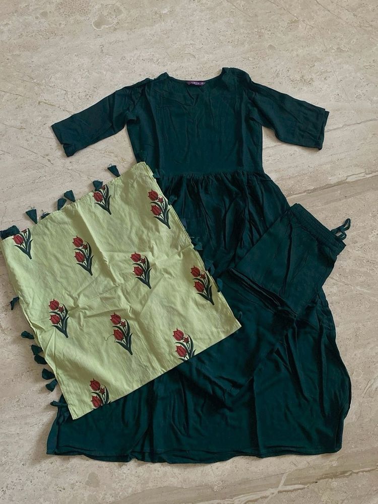 Dark Green Kurta Set 3 Piece