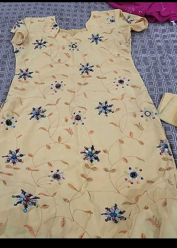 Elegant Embroidered Kurta