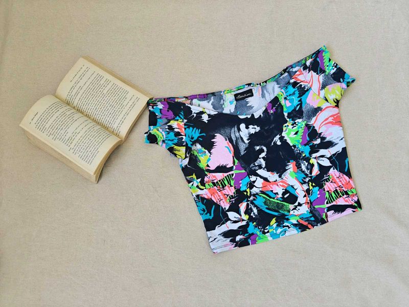 Abstract print crop top